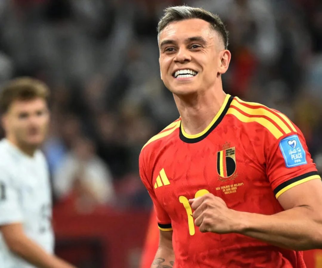 Bélgica goleia Nova Zelândia e avança na Copa do Mundo
