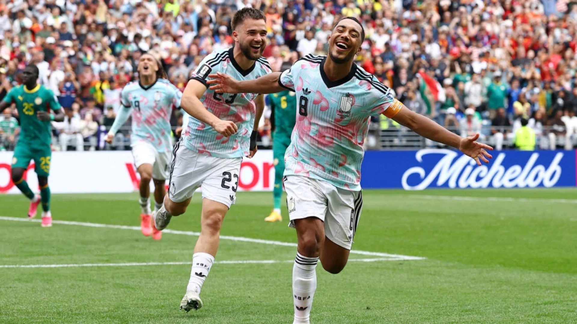Bélgica vira sobre Senegal na prorrogação e avança na Copa do Mundo