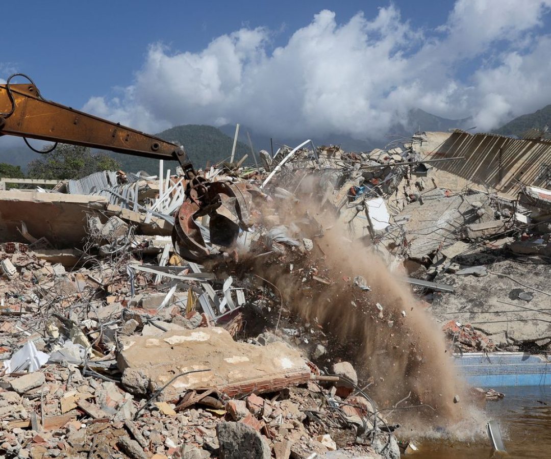 Sobe para 2.595 número de mortos em terremotos na Venezuela