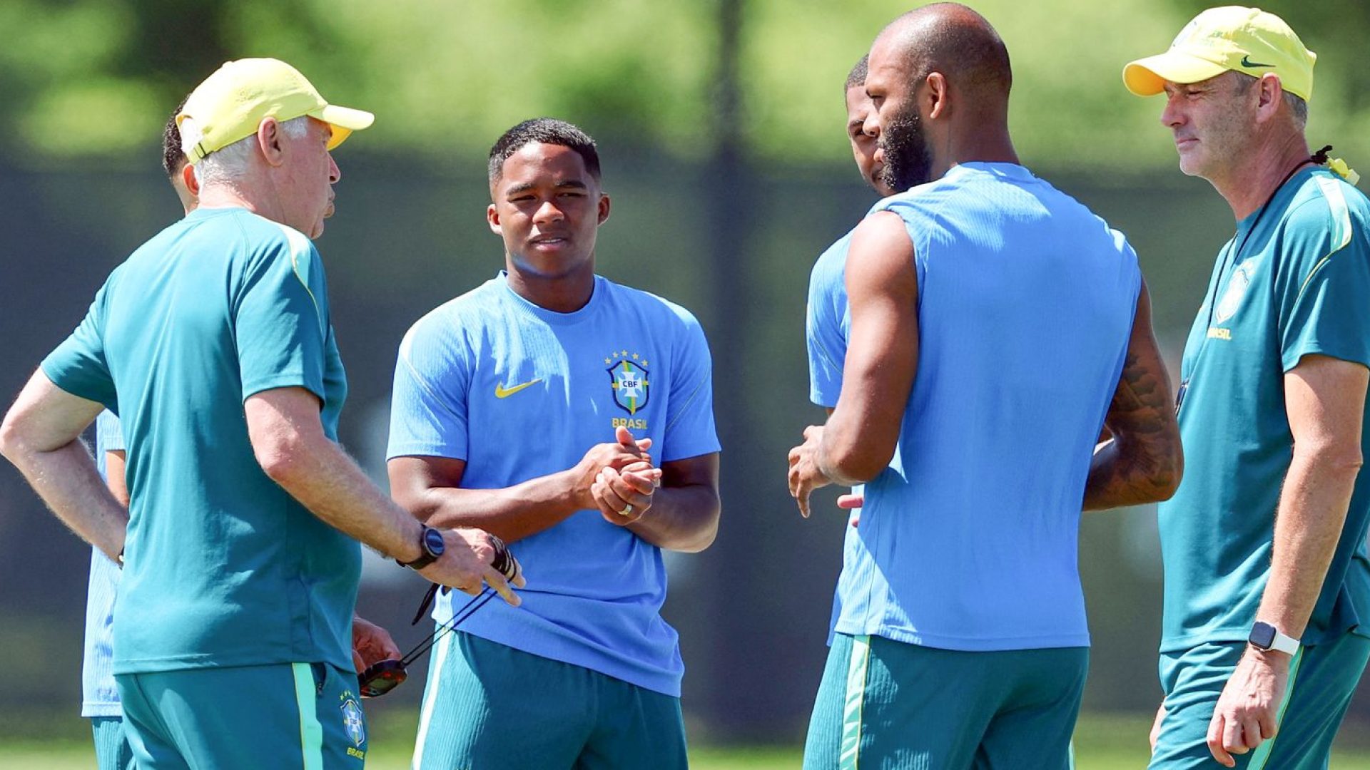 Brasil faz último treino antes de encarar Noruega pelas oitavas