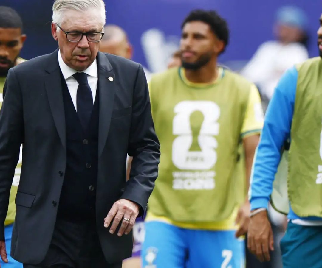 Ancelotti lamenta eliminação e já projeta novo ciclo: "Não é o fim"