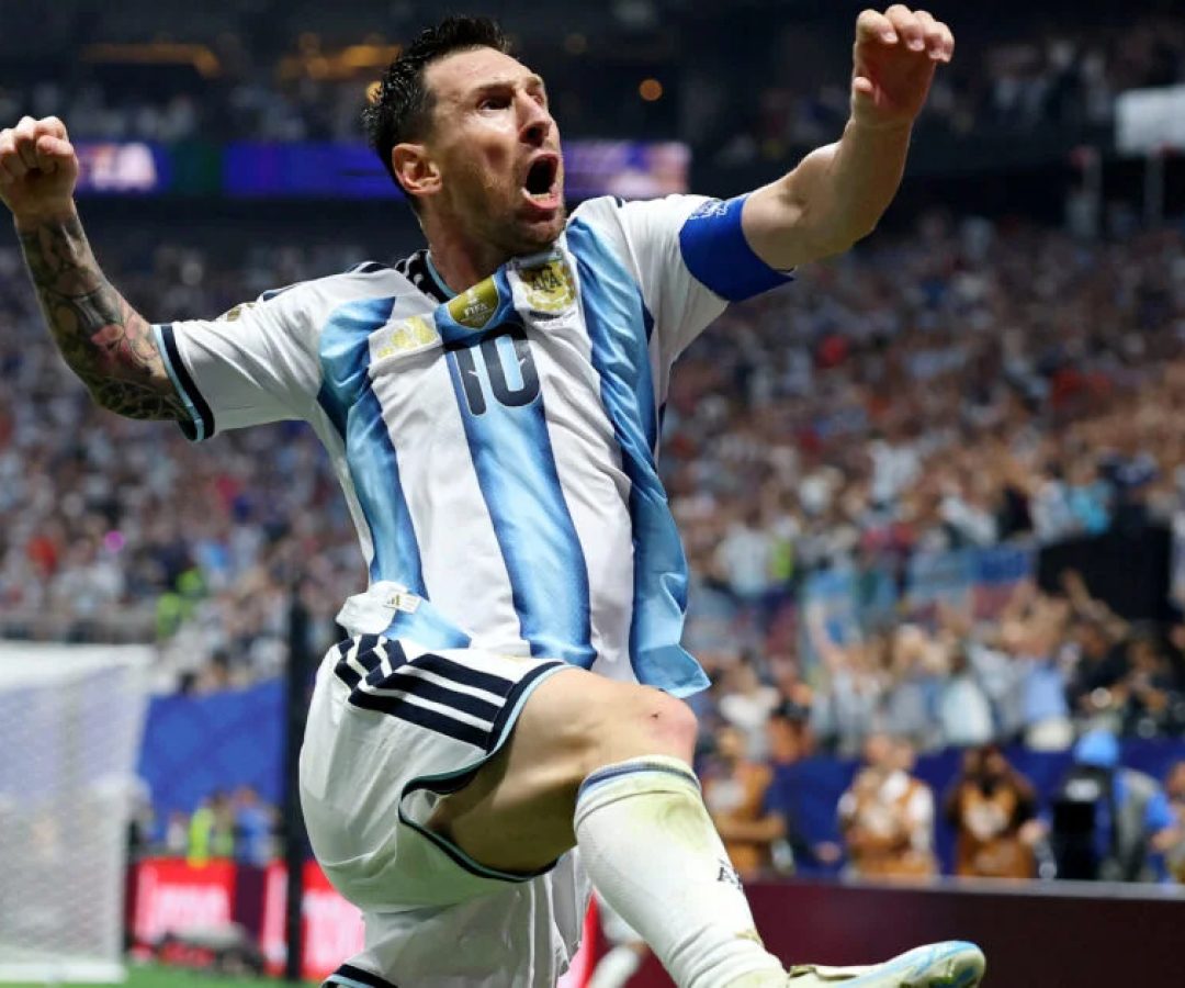 Em virada heroica, Messi classifica Argentina às quartas da Copa do Mundo