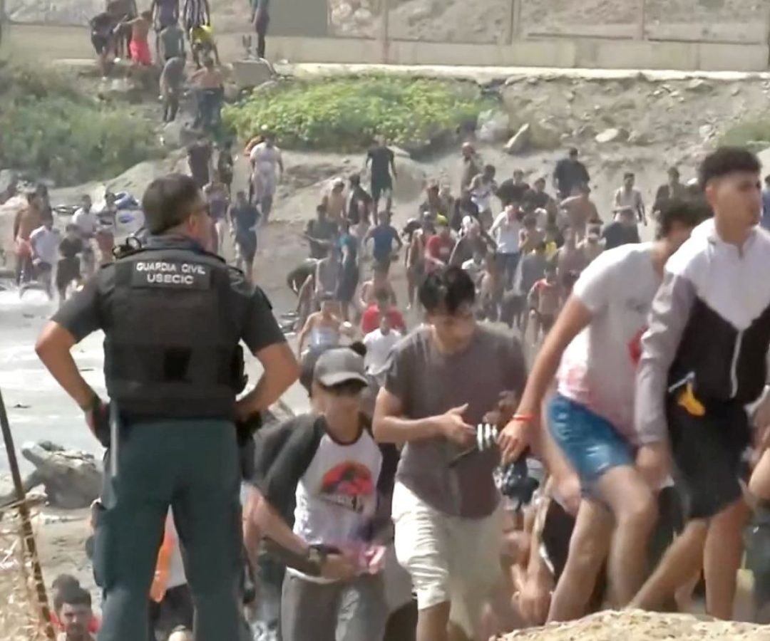 Espanha cita grupos “reacionários” e fake news em imigração em Ceuta