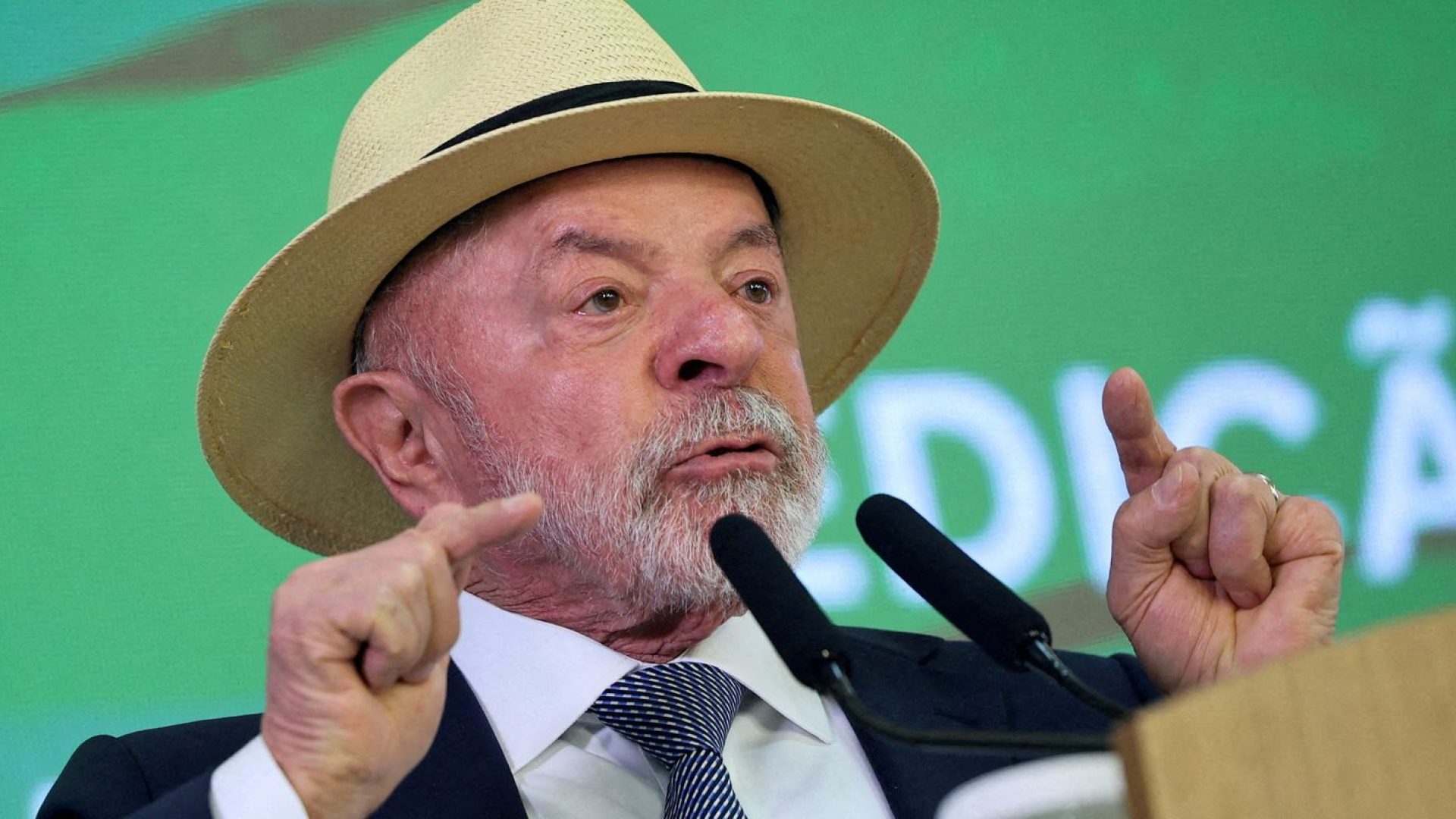 Atitude irresponsável, diz Lula após revogação de visto de embaixadora