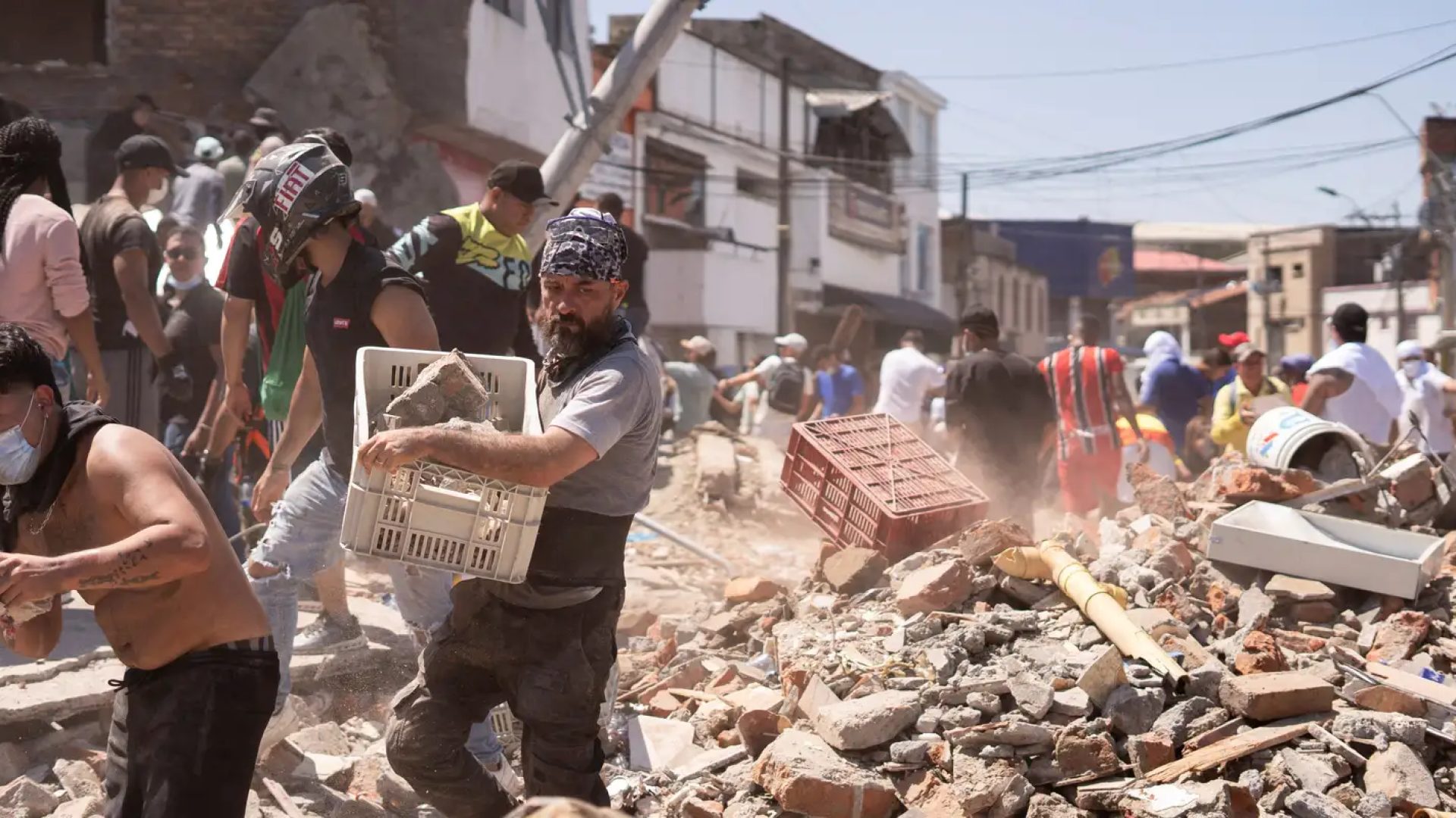 Forte terremoto deixa pelo menos 20 mortos na Colômbia