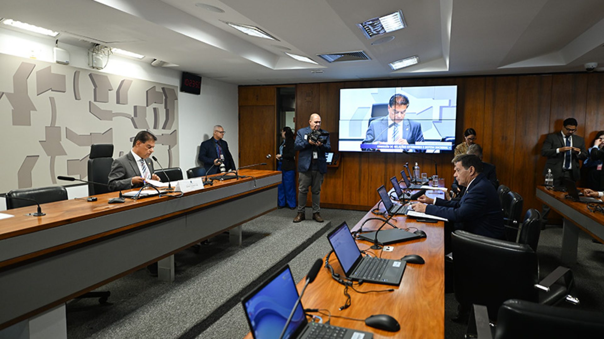 CRE sabatina indicados para embaixadas na quarta — Senado Notícias