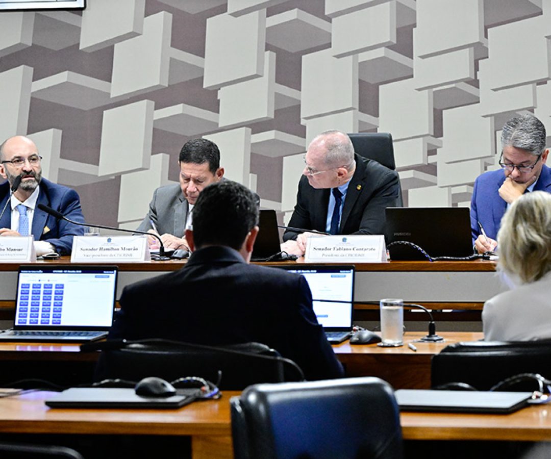Inteligência e controle prisional são vitais no combate a facções, aponta secretário — Senado Notícias