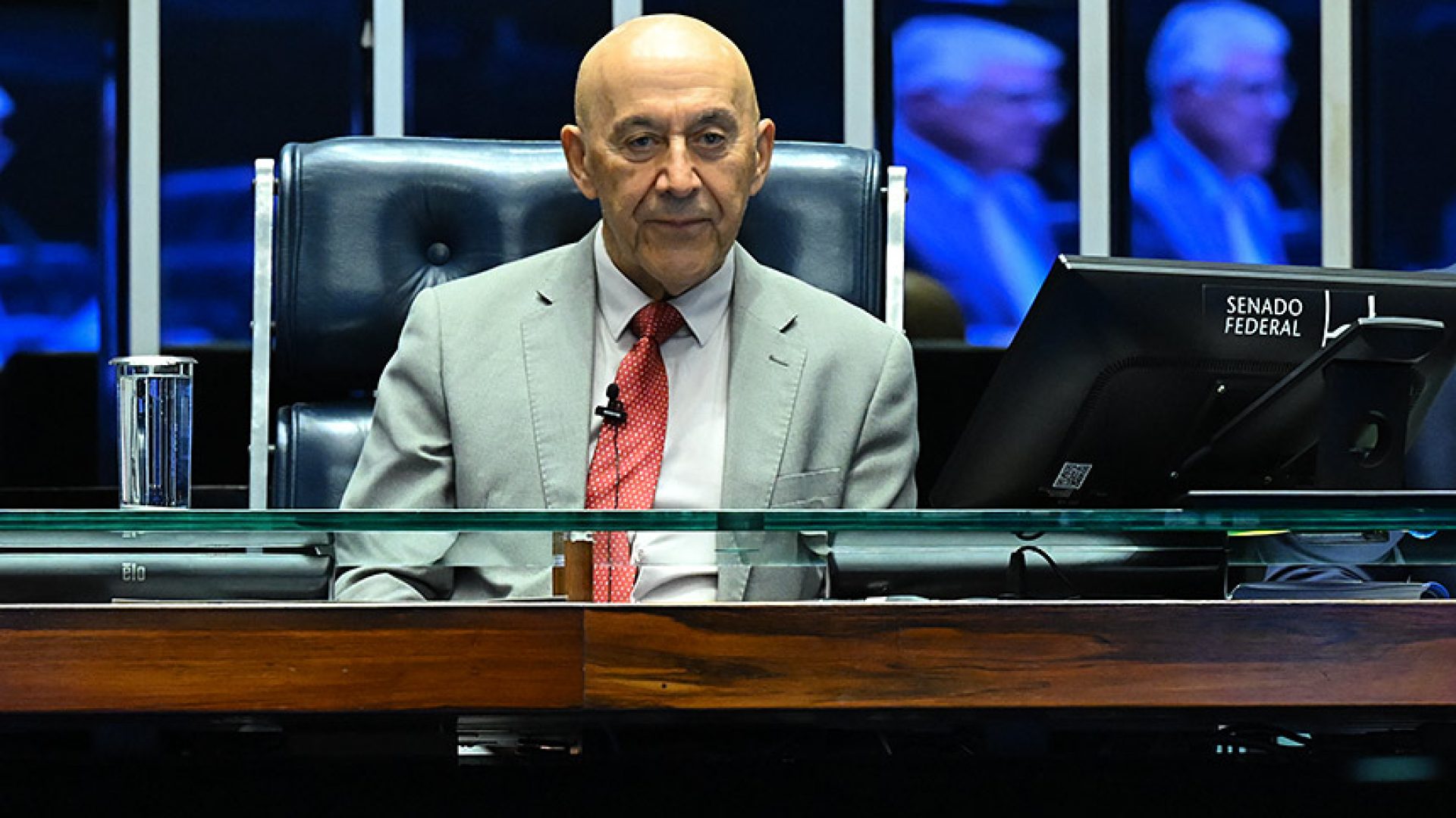 Confúcio Moura defende EJA profissional e destaca novo secretário de Educação — Senado Notícias