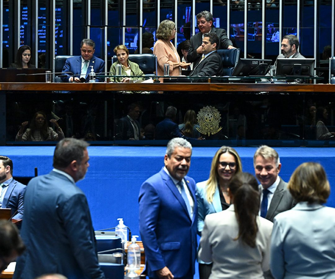 Senado adia votação de projeto contra discurso de ódio a mulheres na internet — Senado Notícias