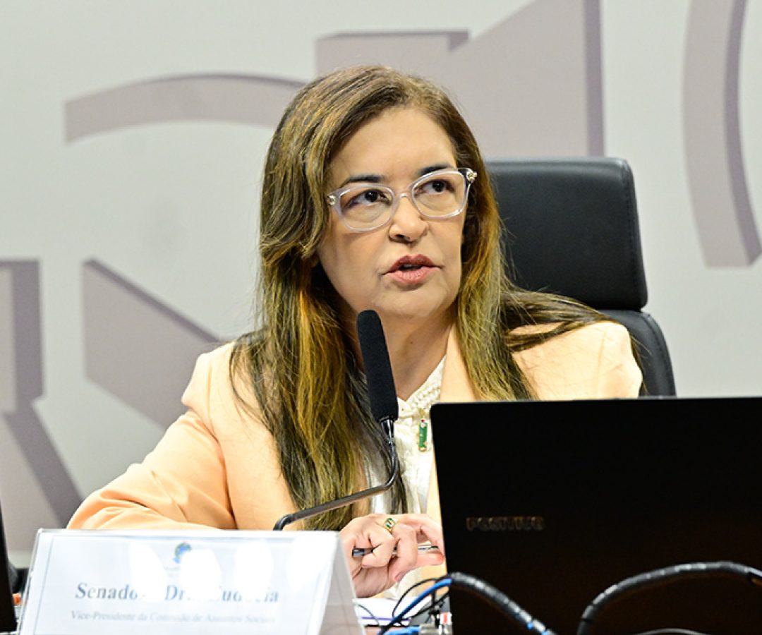 Projeto do Senado, acesso gratuito a vacinas contra o câncer vai a sanção — Senado Notícias