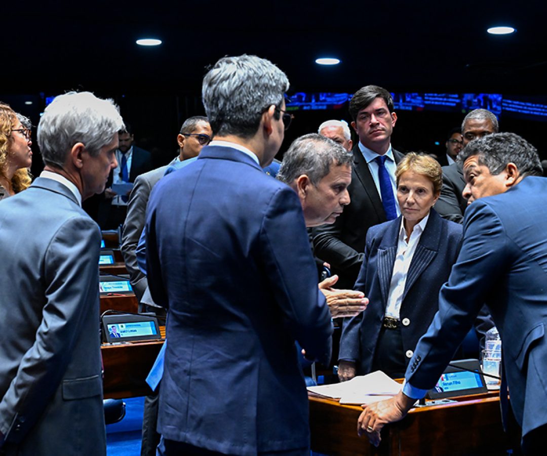 MP que muda regras do seguro-defeso é alterada no Senado e volta à Câmara — Senado Notícias