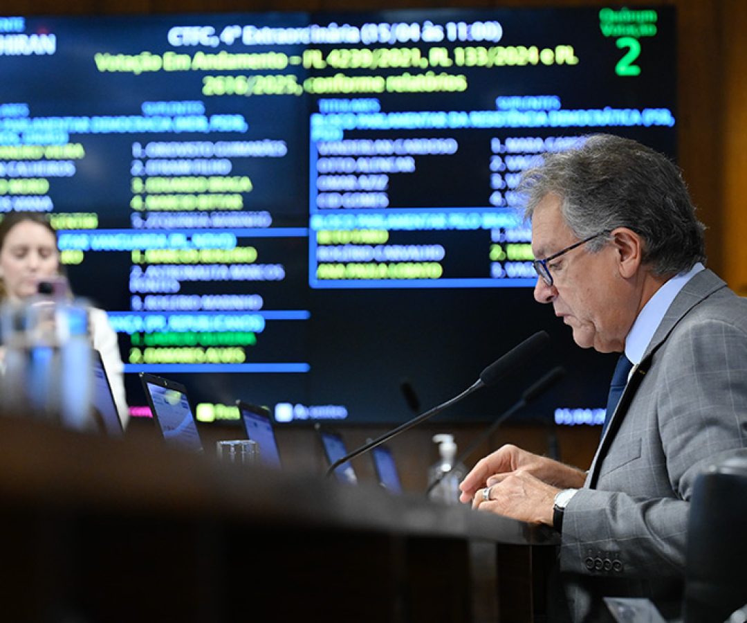 Painel eletrônico de votação.