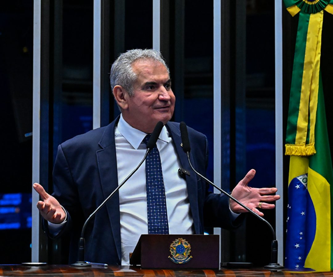 Em discurso, à tribuna, senador Angelo Coronel (Republicanos-BA).