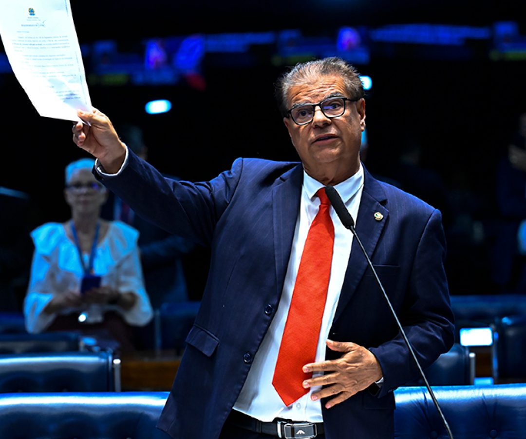 Senador Nelsinho Trad (PSD-MS) em pronunciamento à bancada.