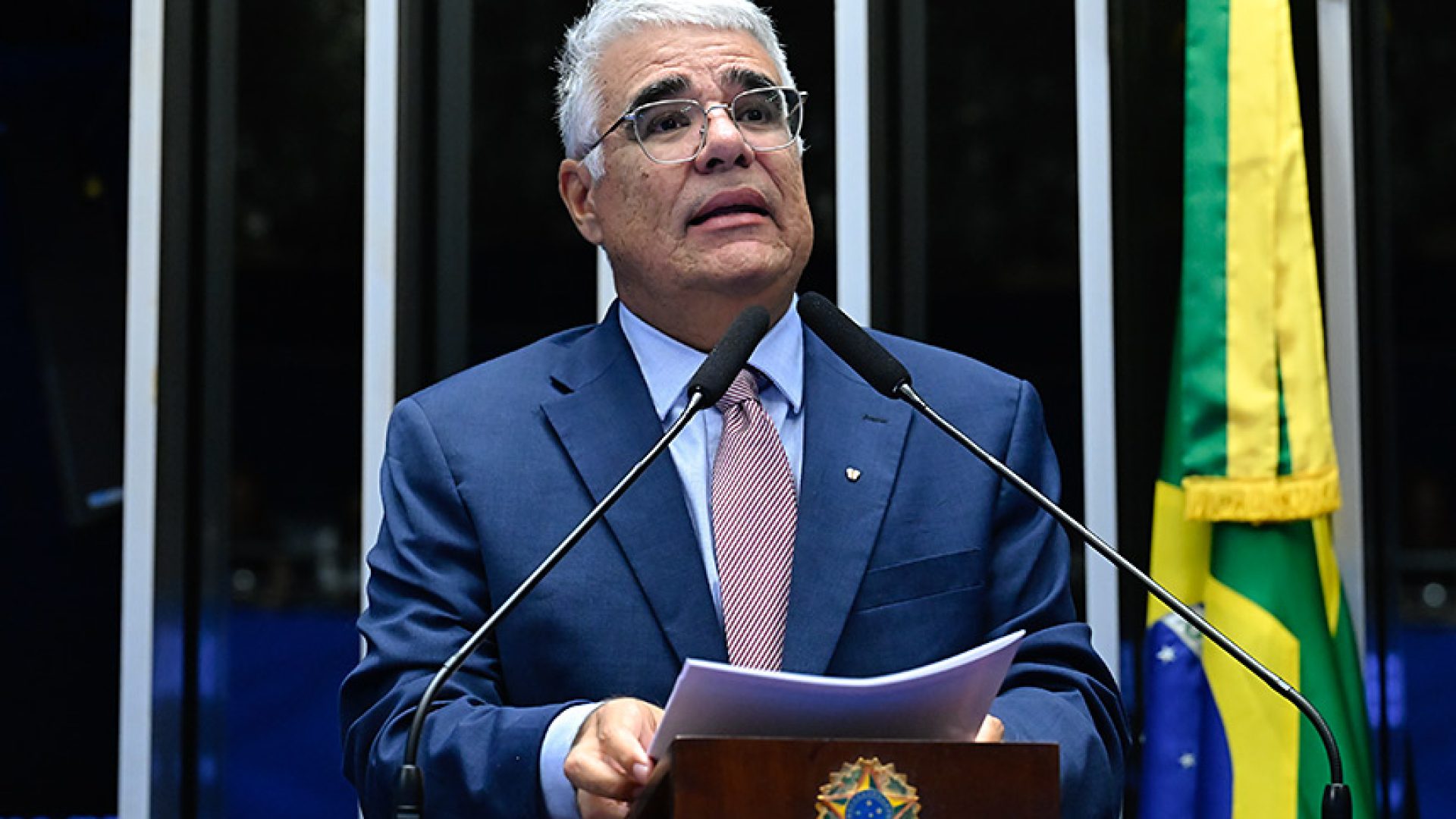 Em discurso, à tribuna, senador Eduardo Girão (Novo-CE).