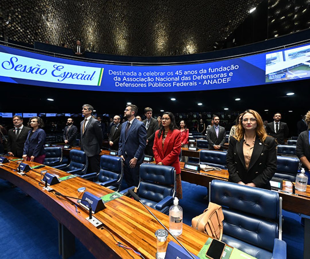 Sessão especial do Senado destaca importância da Defensoria Pública da União — Senado Notícias