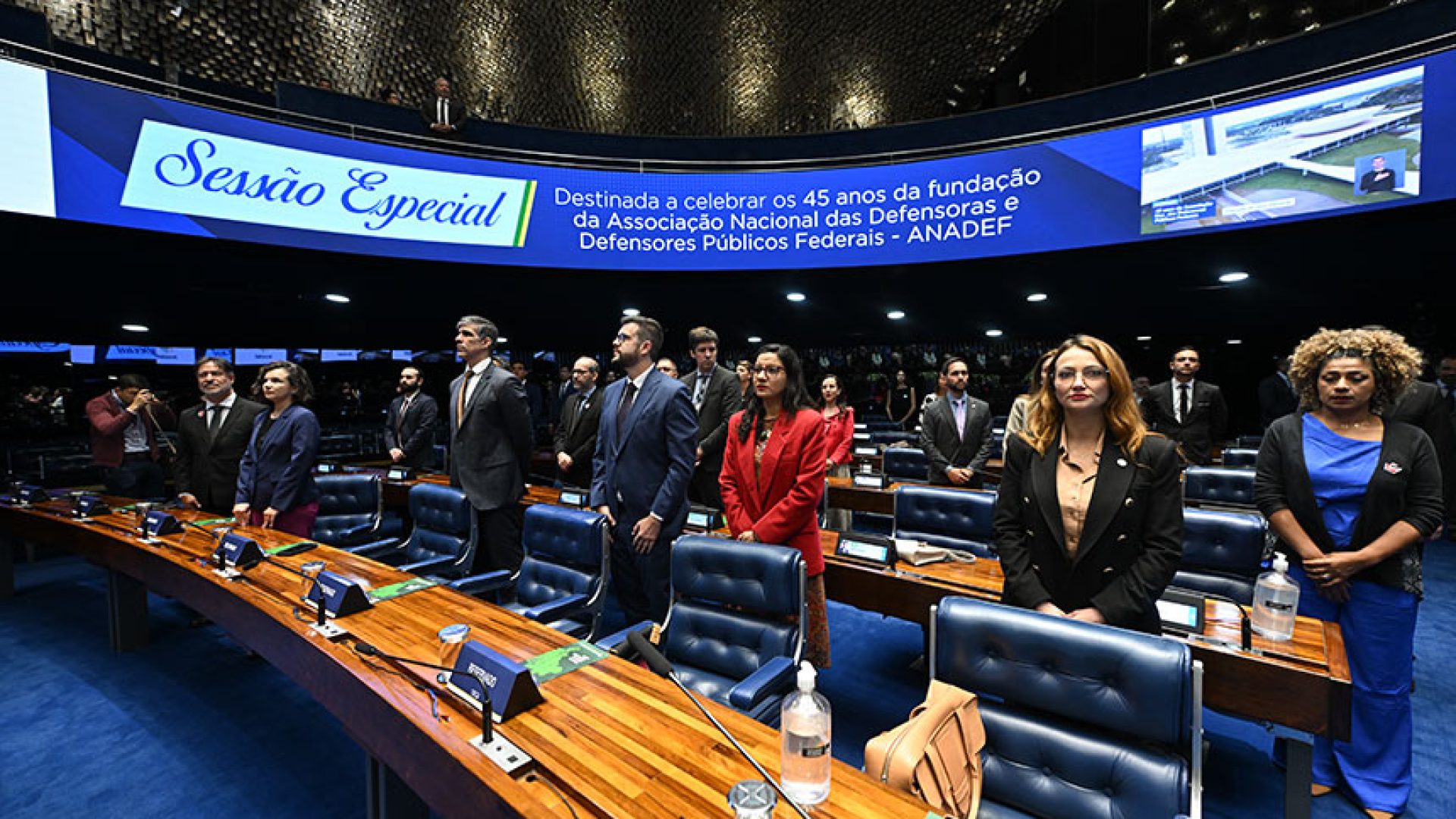 Sessão especial do Senado destaca importância da Defensoria Pública da União — Senado Notícias