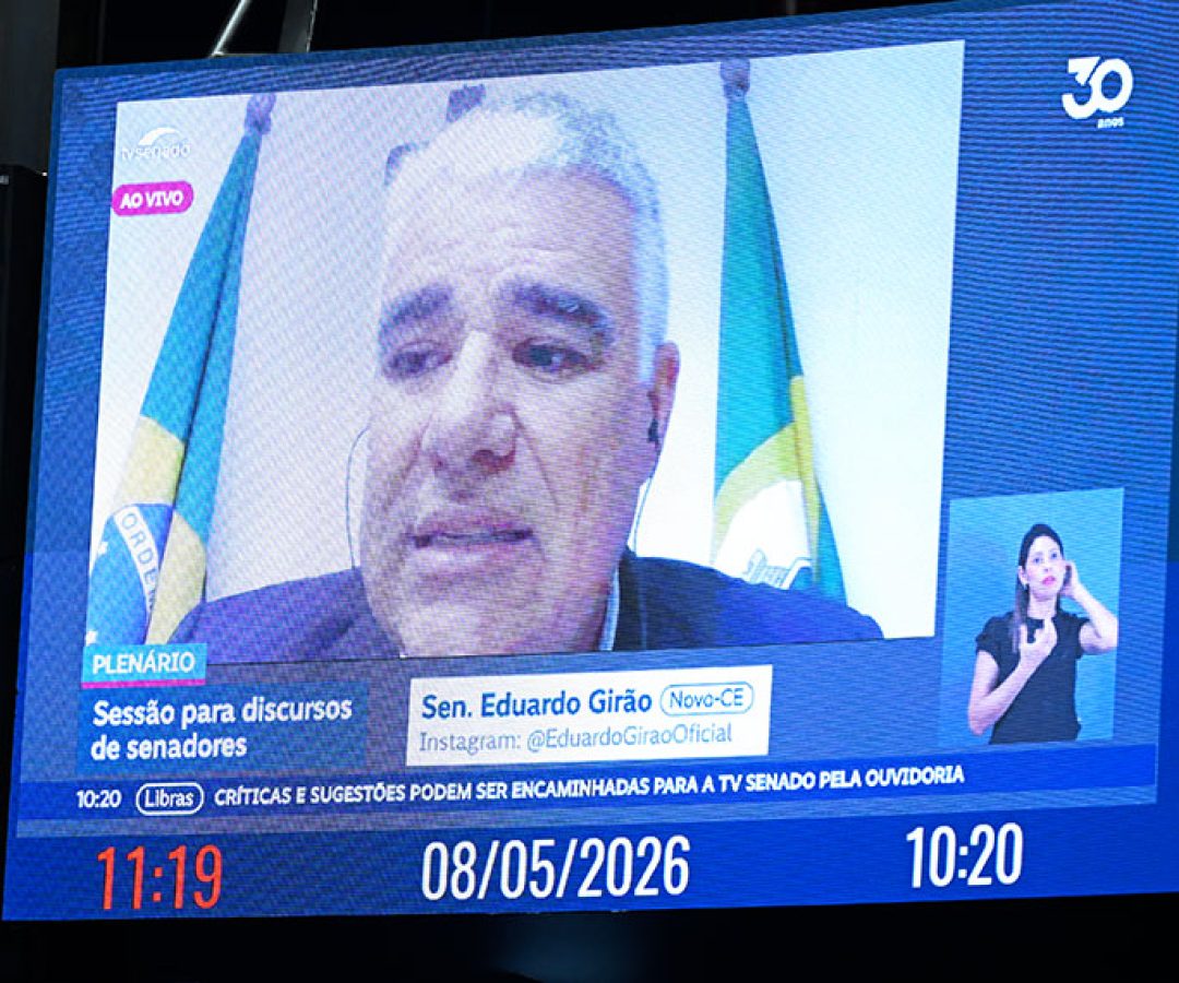 No painel, senador Eduardo Girão (Novo-CE) em pronunciamento via videoconferência.