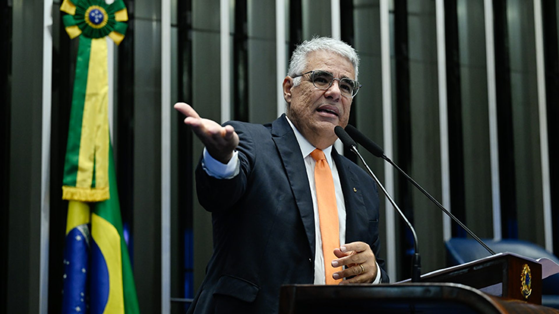 Em discurso, à tribuna, senador Eduardo Girão (Novo-CE).