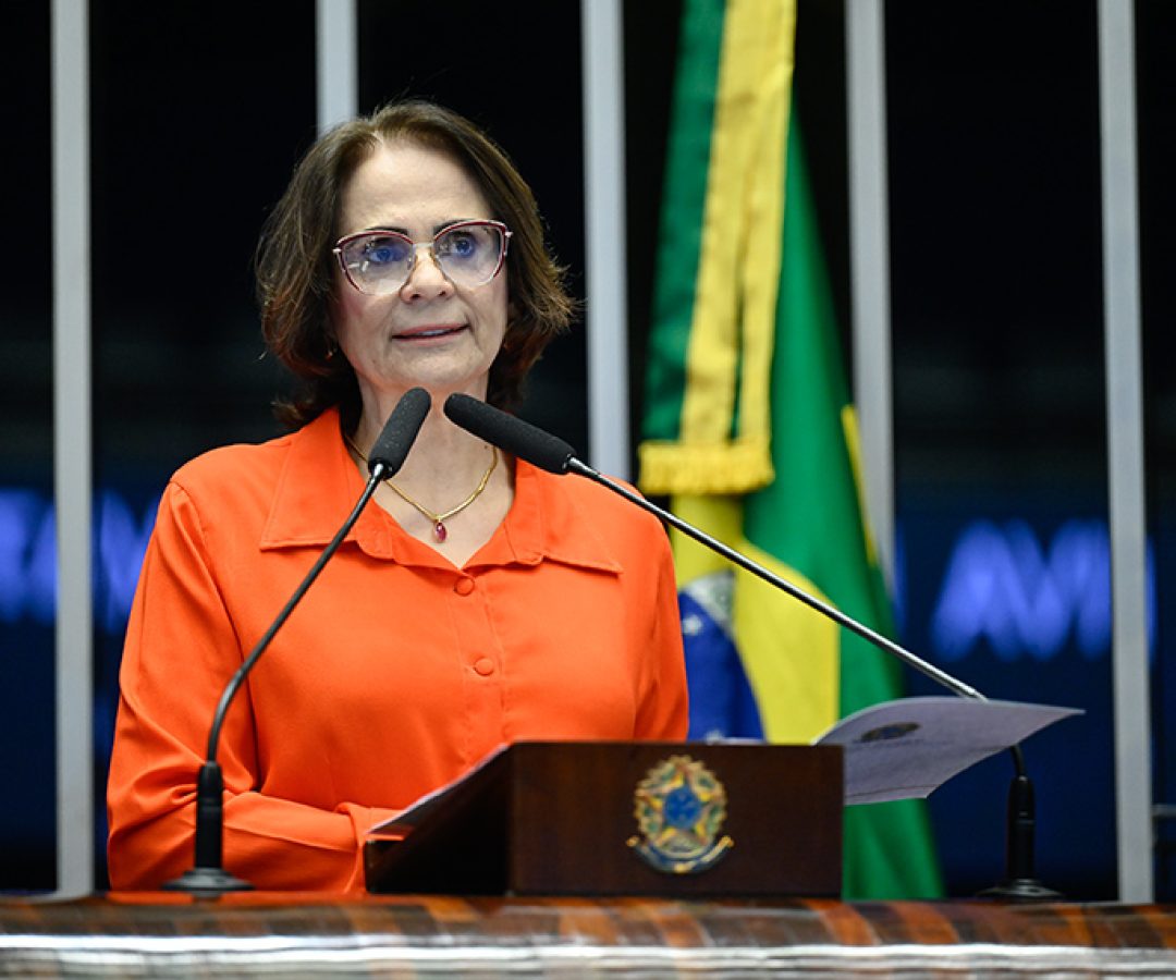 Em discurso, à tribuna, senadora Damares Alves (Republicanos-DF).