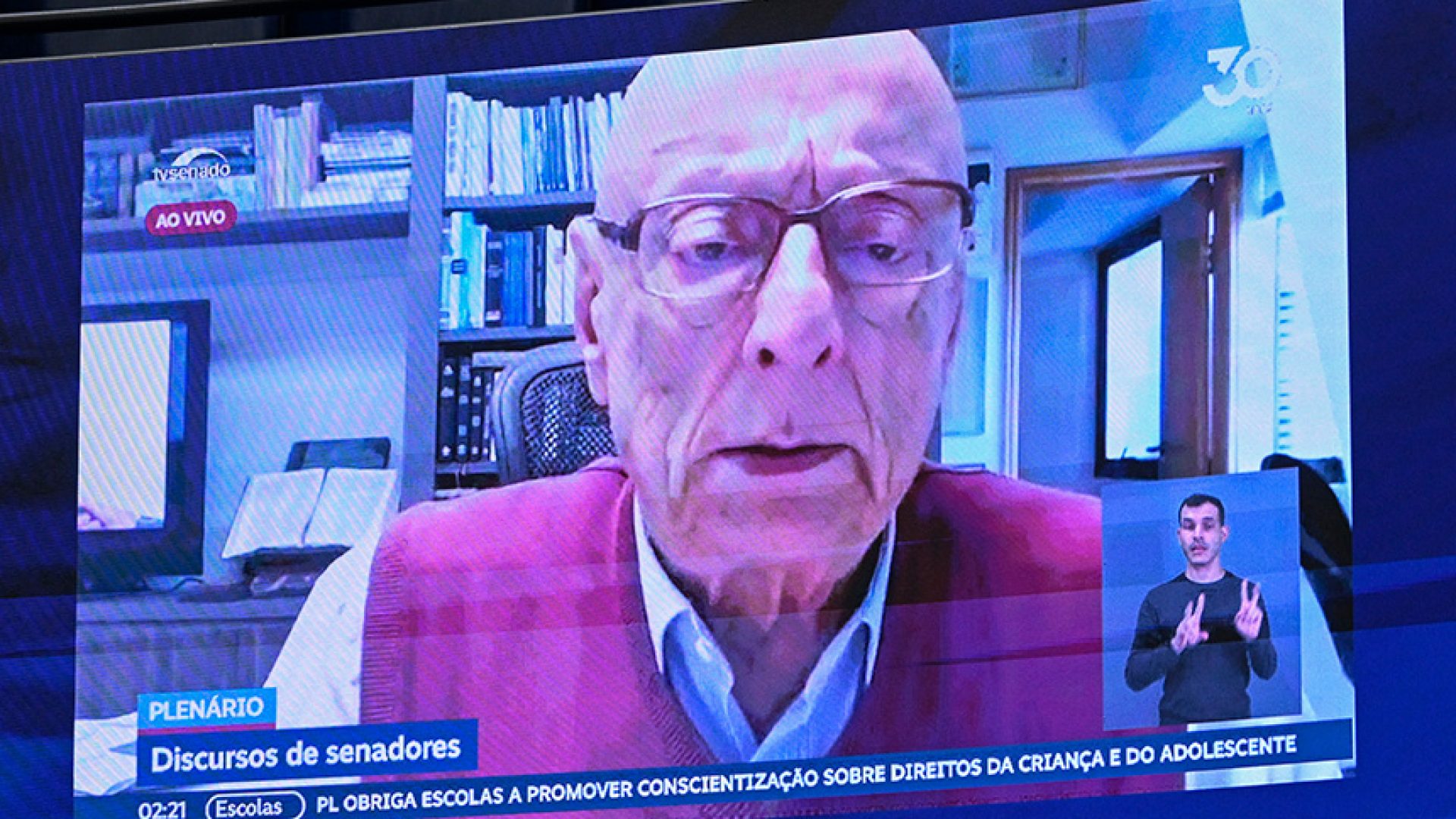 Em pronunciamento, via videoconferência, senador Esperidião Amin (PP-SC).