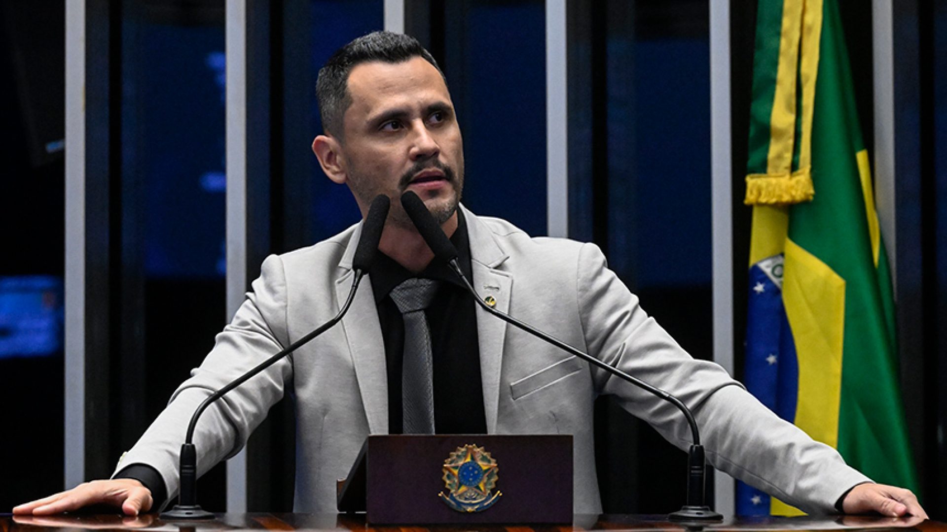 Em discurso, à tribuna, senador Cleitinho (Republicanos-MG).