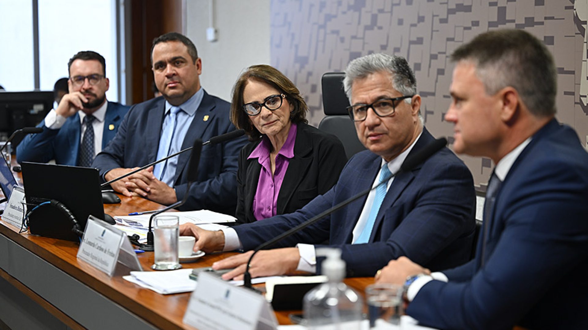 Tecnologias ameaçam proteção de vítimas e testemunhas, alertam debatedores — Senado Notícias