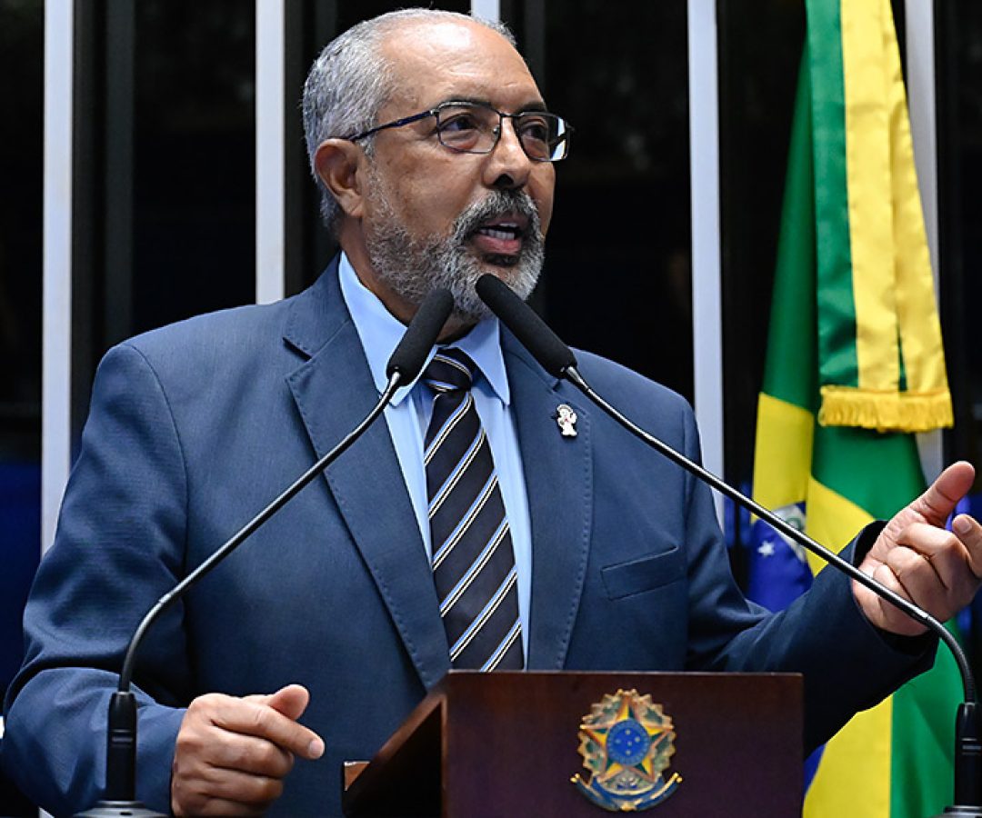 Paim destaca os dois anos da política de cuidado às pessoas com alzheimer — Senado Notícias