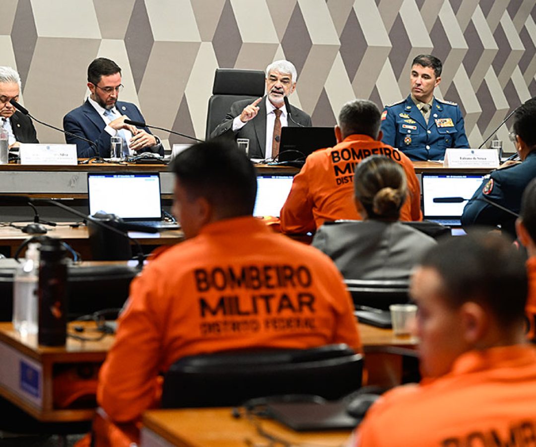 Uso de emendas da saúde por corpos de bombeiros divide opiniões em debate — Senado Notícias