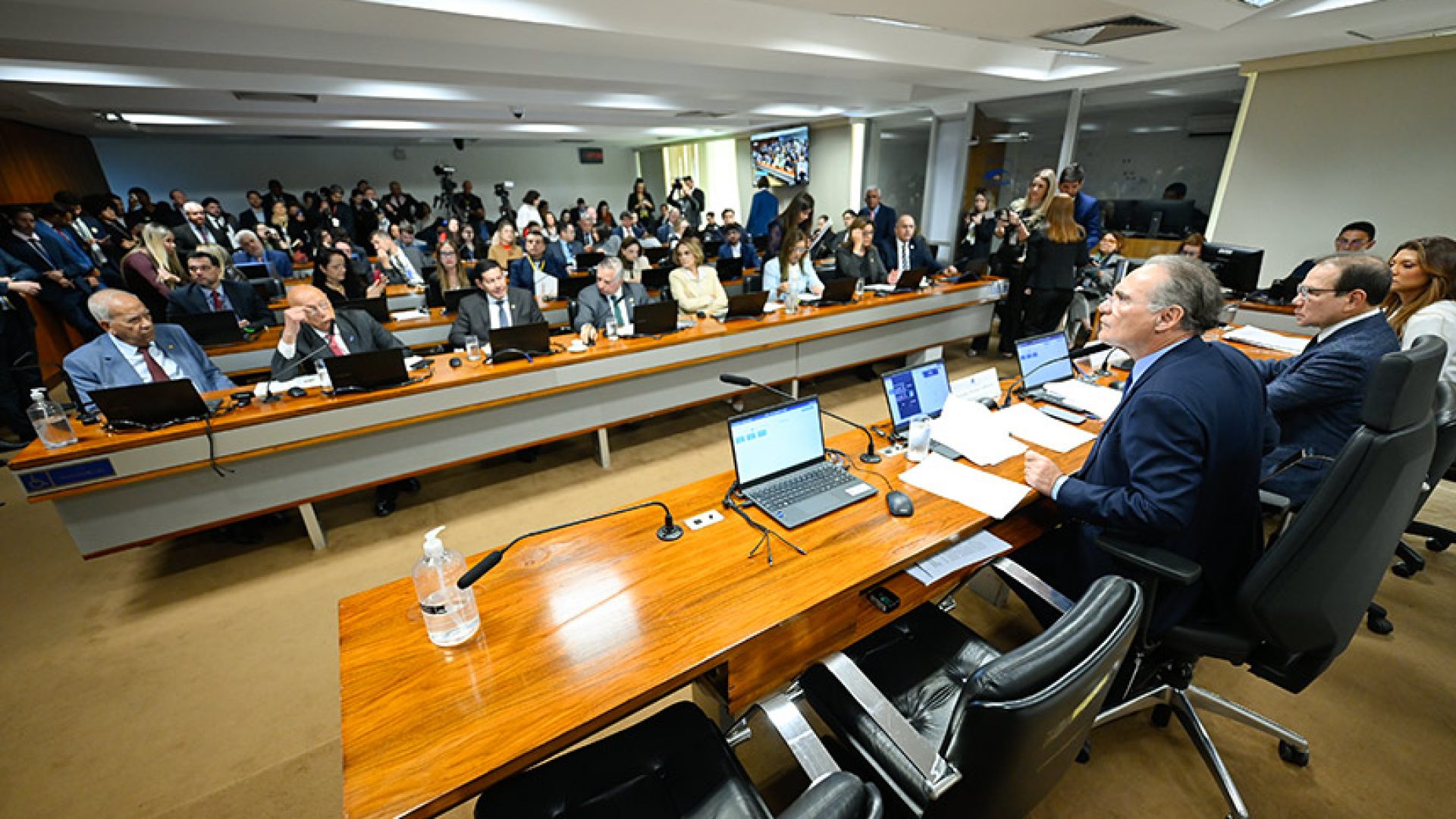 CAE vota pedidos de financiamento internacional para fundos regionais — Senado Notícias