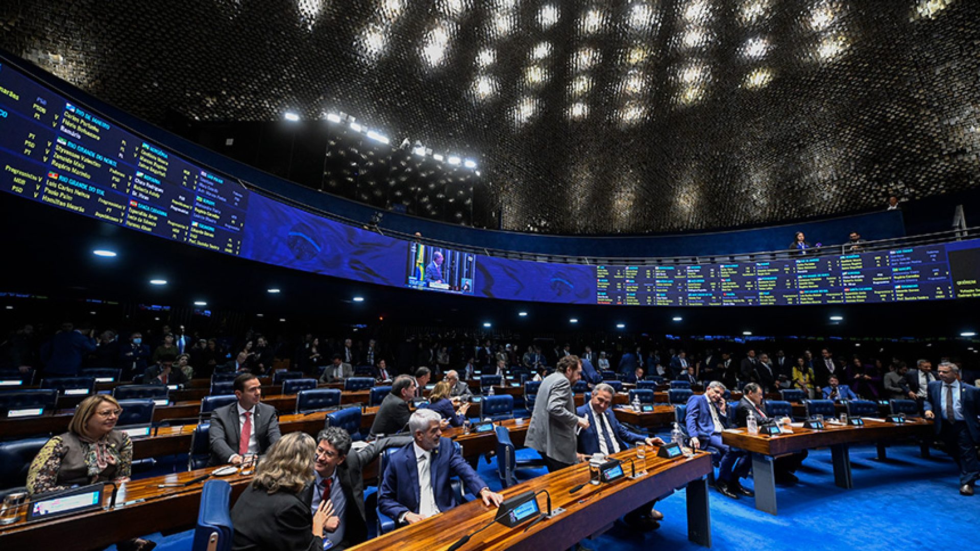 Senado aprova destinação de recursos do Funpen à capacitação de servidores penais — Senado Notícias