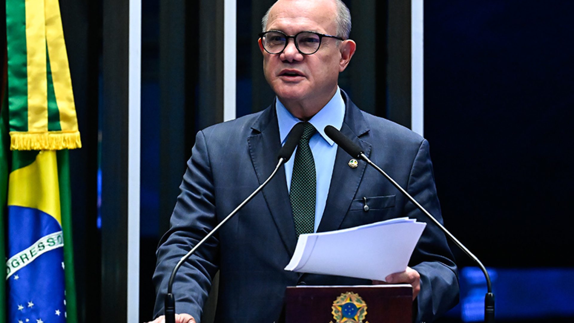 À tribuna, em discurso, senador Wellington Fagundes (PL-MT).
