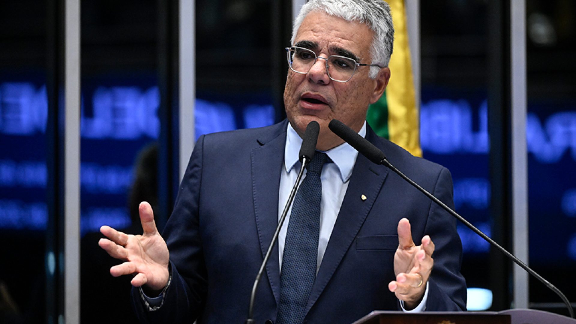 Em discurso, à tribuna, senador Eduardo Girão (Novo-CE).