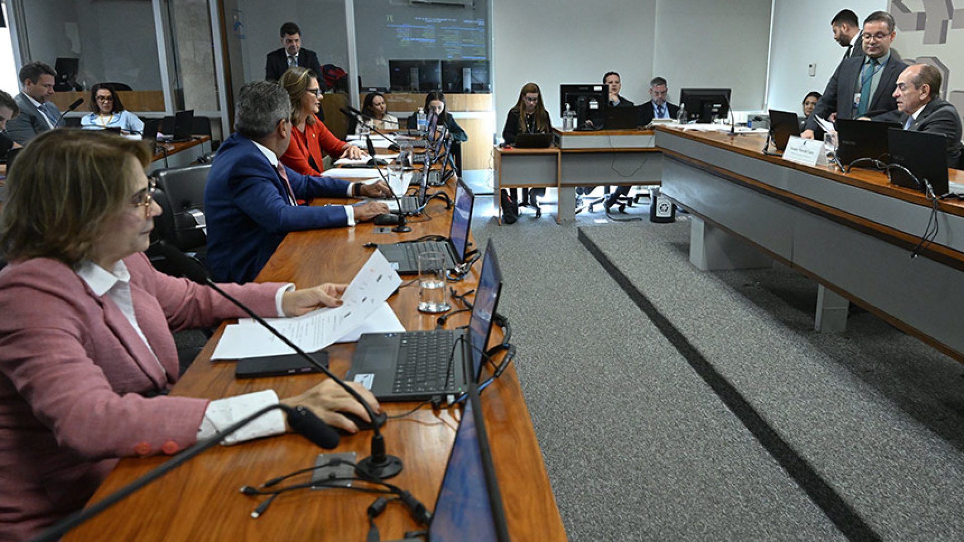 Avança proposta de estímulo ao autocuidado — Senado Notícias