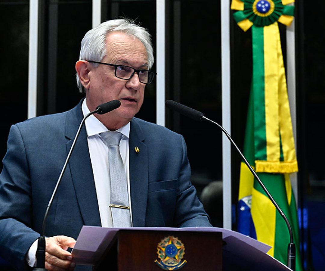 Em discurso, à tribuna, senador Hermes klann (PL-SC).