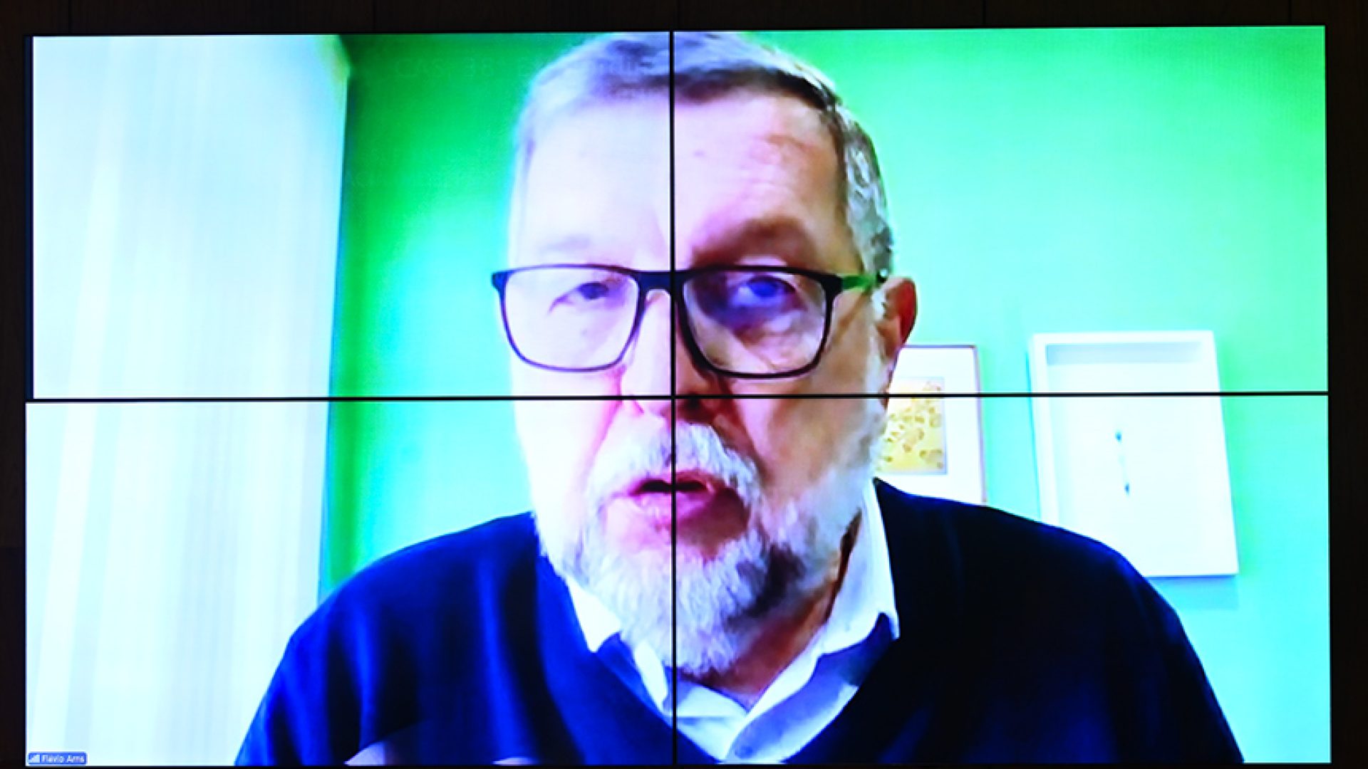 Na tela, relator do PL 3.420/2025, senador Flávio Arns (PSB-PR) em pronunciamento via videoconferência.