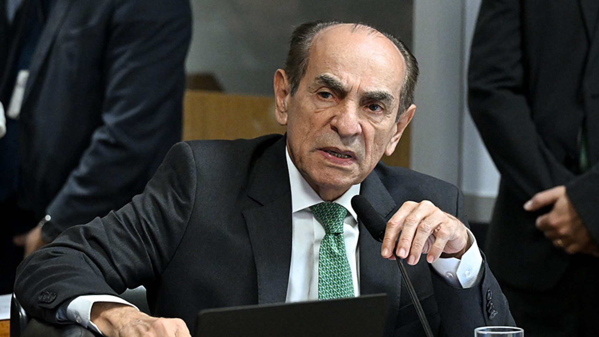Em pronunciamento à bancada, senador Marcelo Castro (MDB-PI).