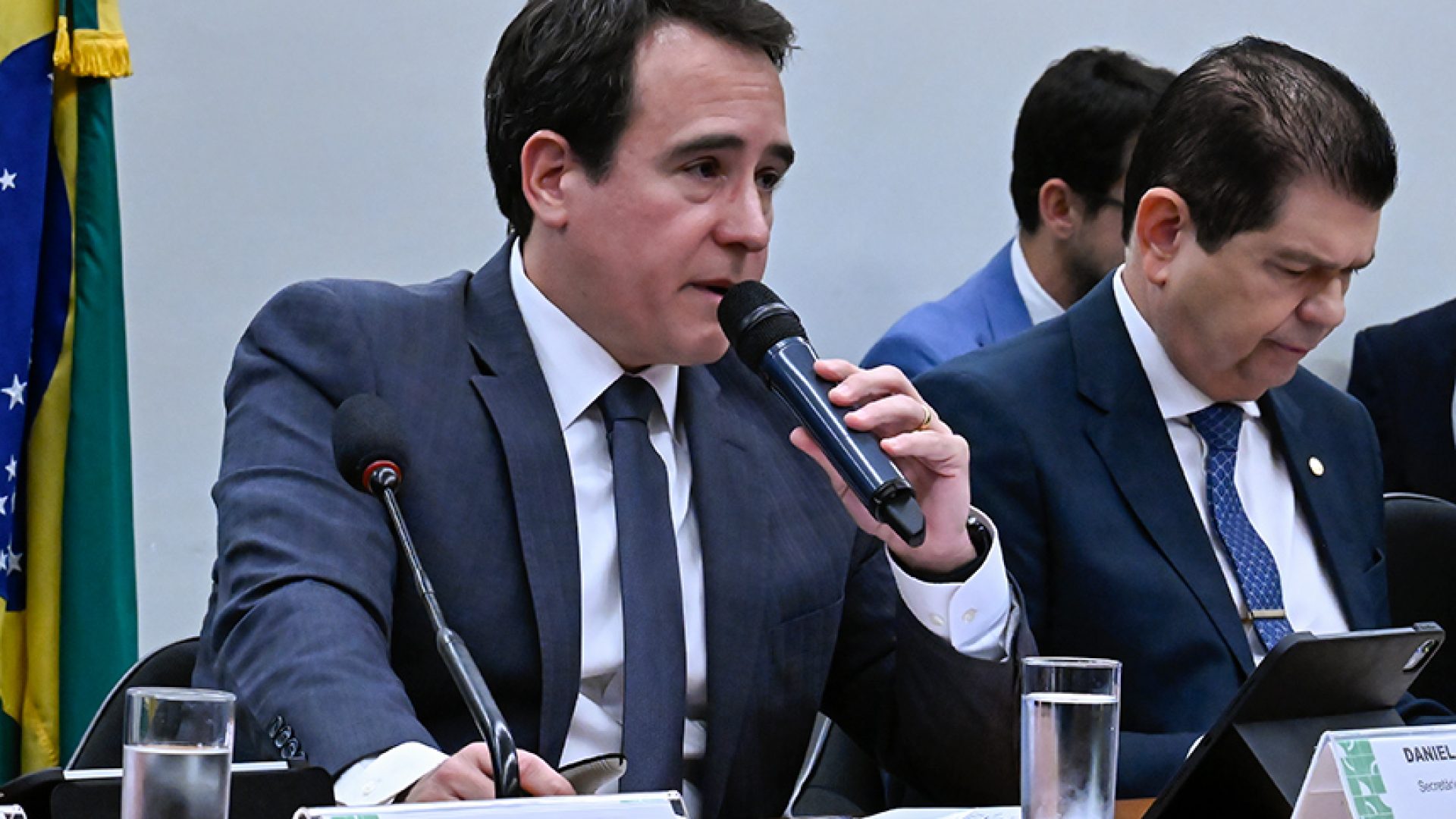 Secretário do Tesouro Nacional destaca crescimento econômico após a pandemia — Senado Notícias