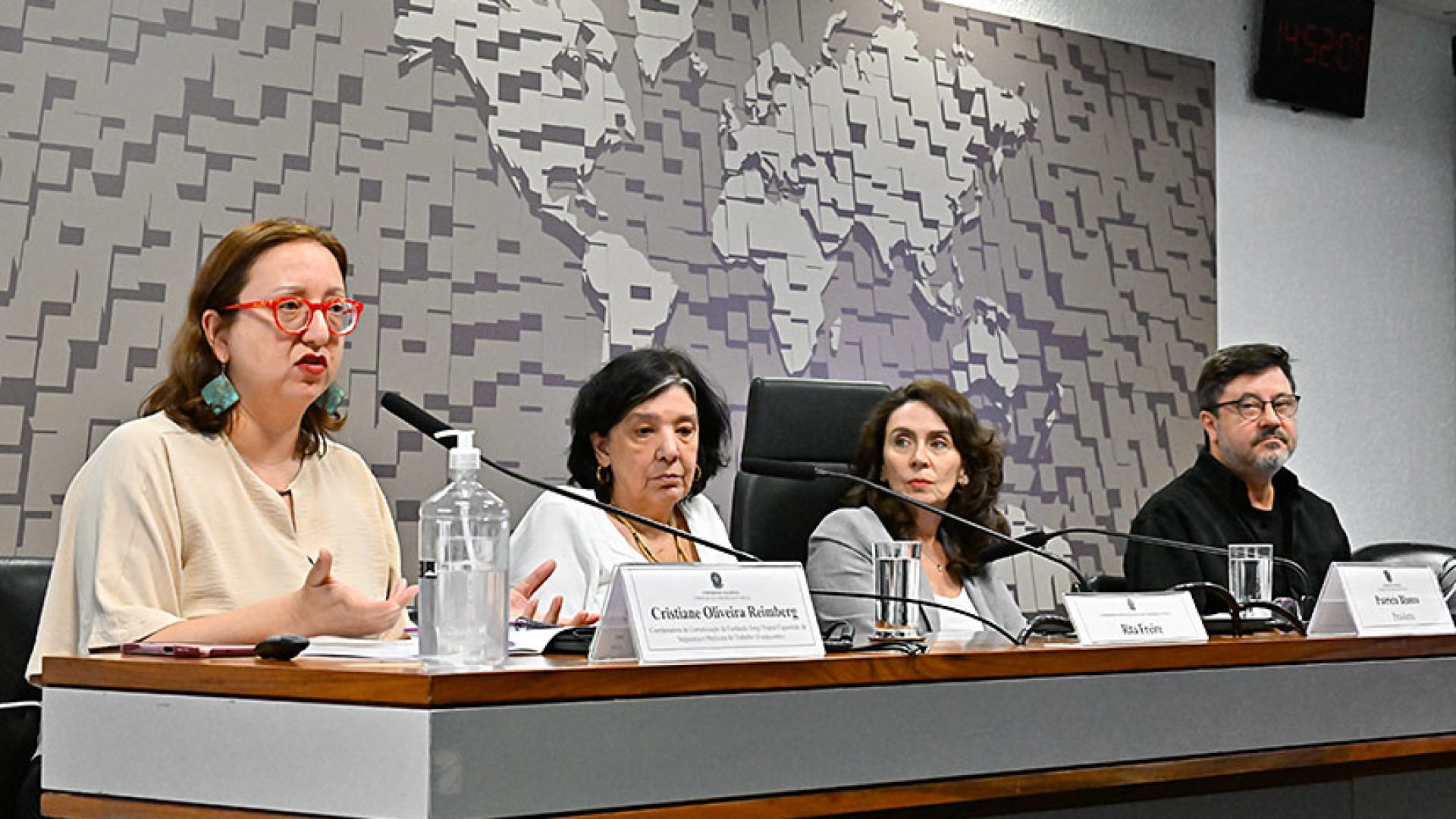Pesquisa apresentada em Conselho aponta alta taxa de depressão entre jornalistas — Senado Notícias