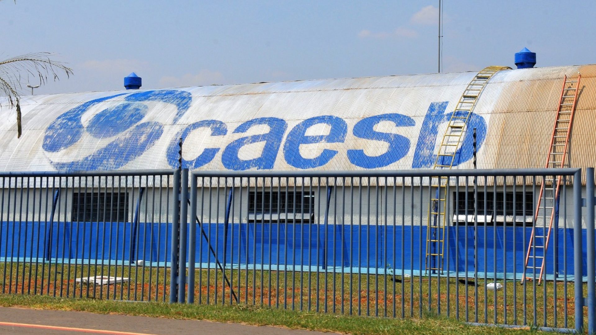 TJDFT mantém condenação da Caesb por extravasamento de esgoto em Ceilândia