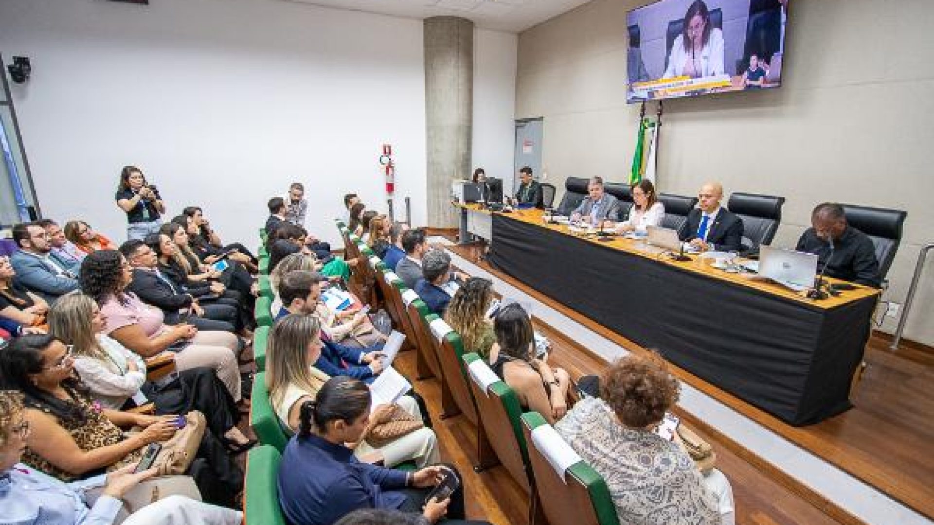 Iges-DF presta contas do 1º quadrimestre de 2025 - Amarilio diverge de dados apresentados