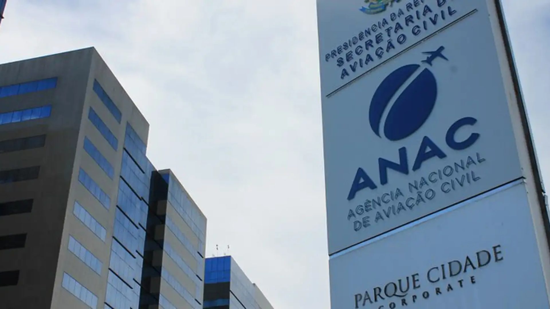 Anac alerta para risco de trote com óleo de avião após morte de piloto