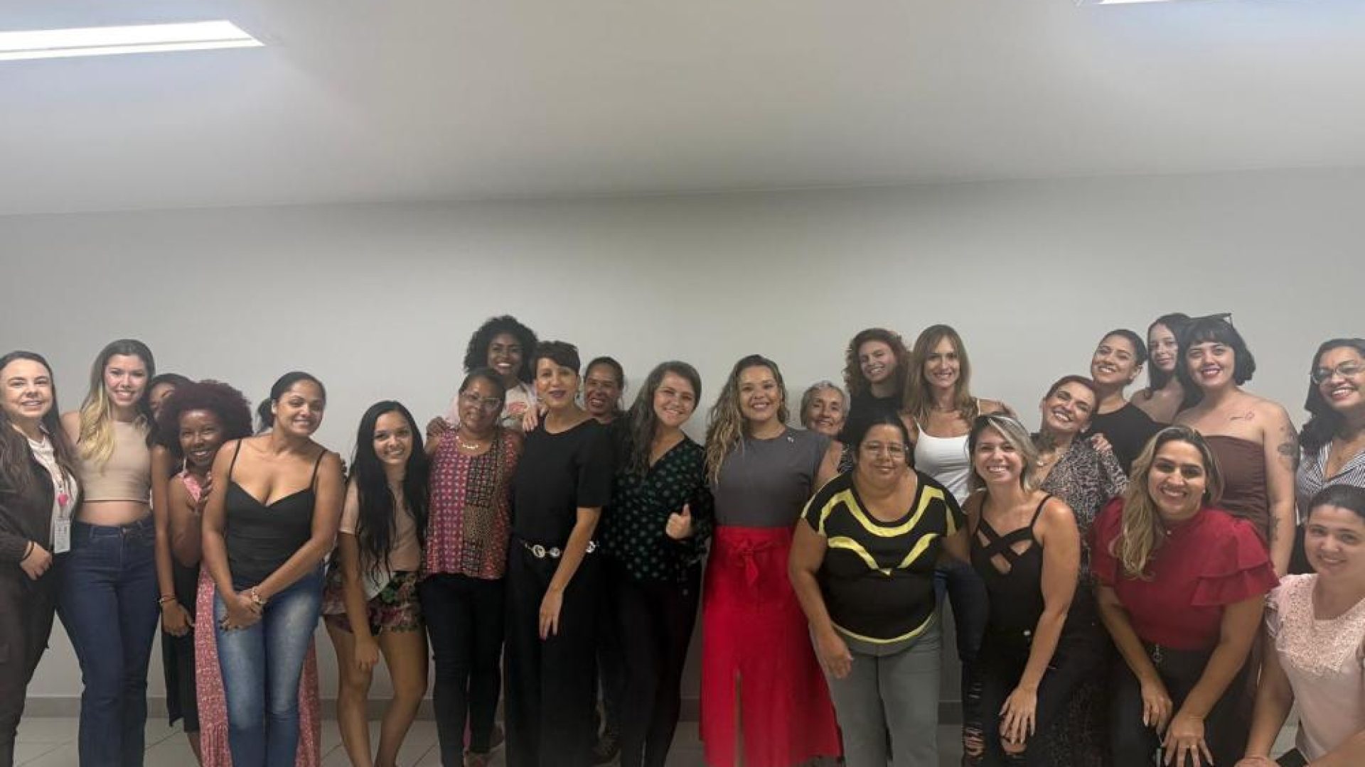 Desfile ‘Tecidas de Histórias’ promove empoderamento feminino na CLDF