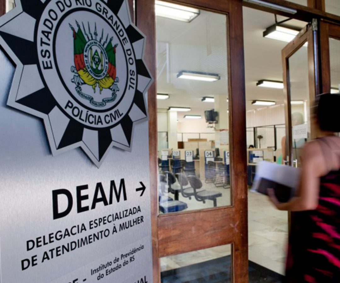 Matar filho ou pessoa próxima para atingir a mãe se torna crime hediondo — Senado Notícias
