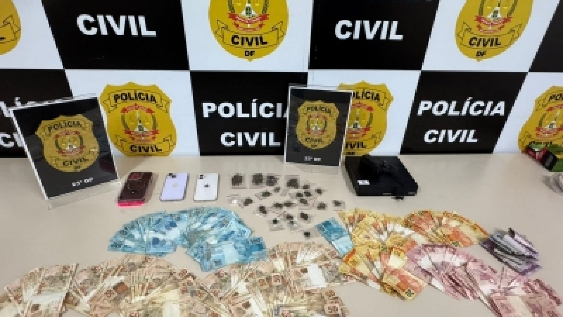 PCDF prende homem e mulher por tráfico de drogas no Sol Nascente