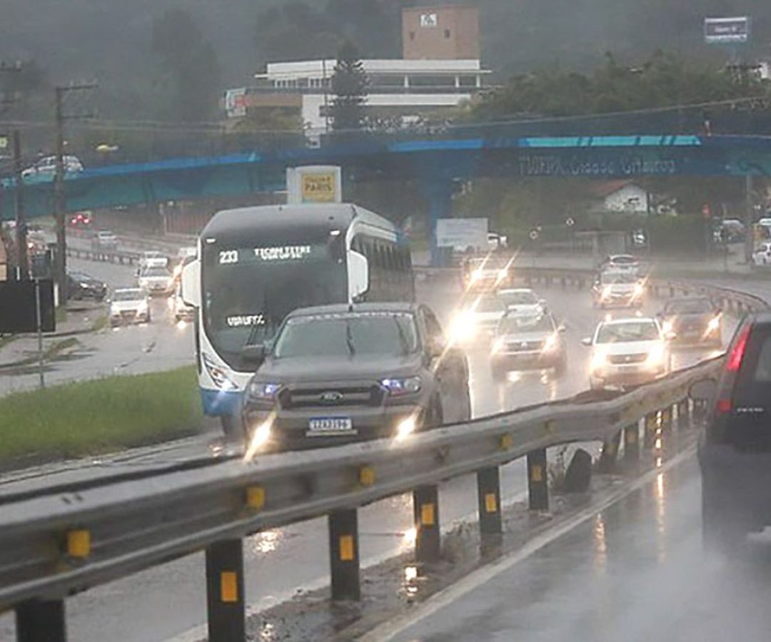 Lote 5 de rodovias do Paraná é leiloado