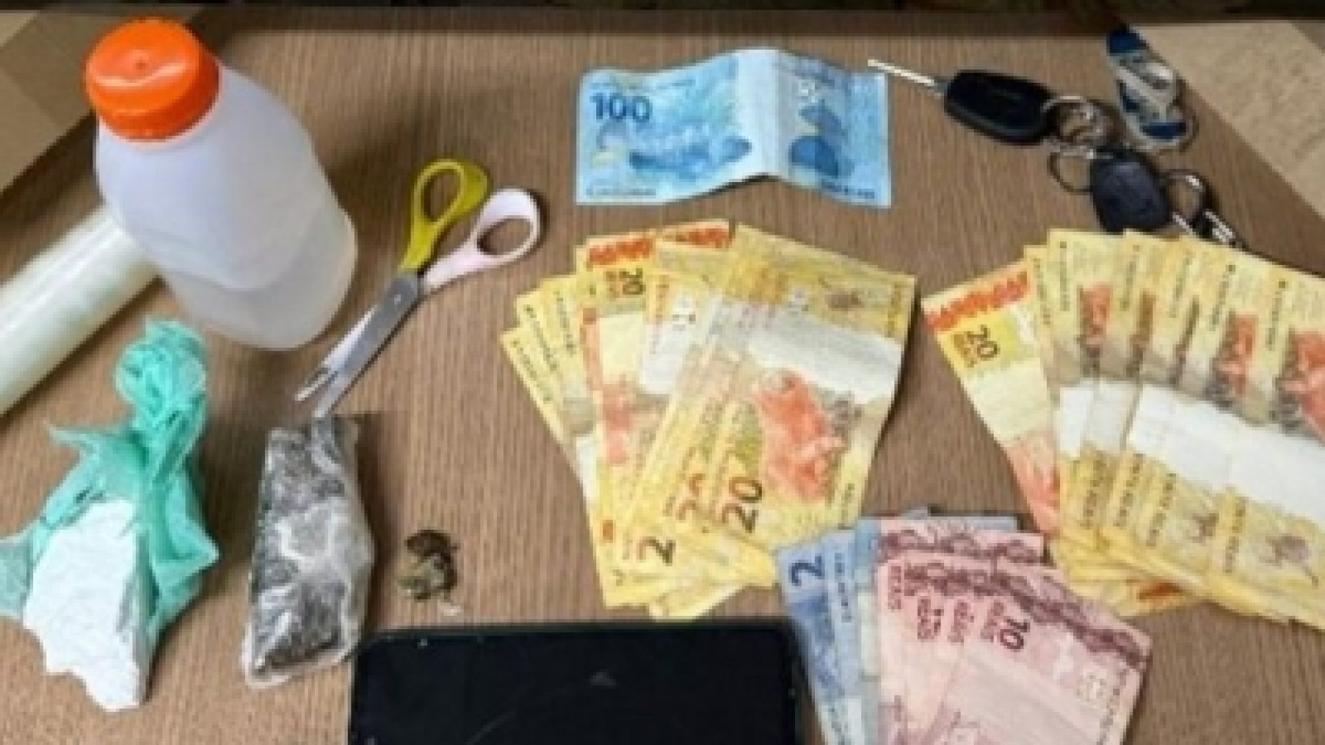 PCDF prende envolvidos por tráfico de drogas