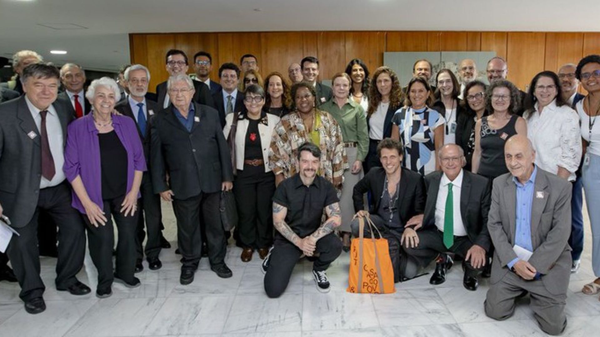 Governo debate combate ao antissemitismo com foco na educação