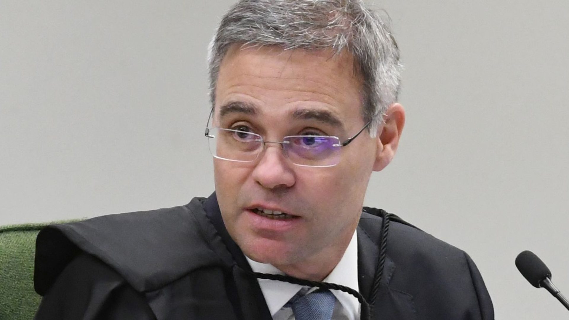 Nomeado relator do caso Master, Mendonça se reúne com delegados da PF