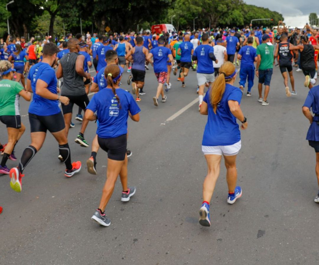 Corrida ColaboraGov celebra Dia do Servidor e promove integração